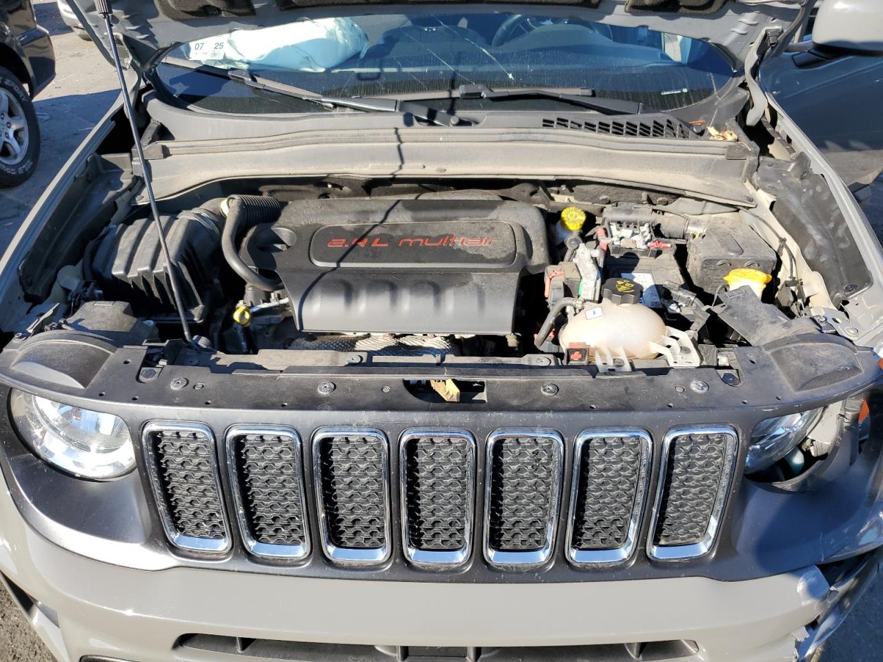 2020 Jeep Renegade VIN ZACNJBBB0LPL86489 Copart auction photo, front end / minor dent/scratches damage thumbnail 12