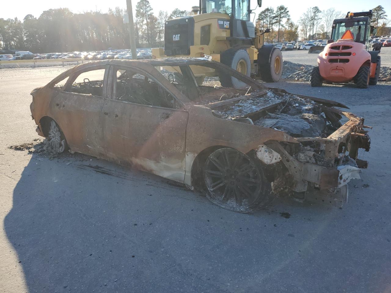 2022 Toyota Avalon VIN 4T1HZ1FB9NU077100 Copart auction photo, burn damage thumbnail 4