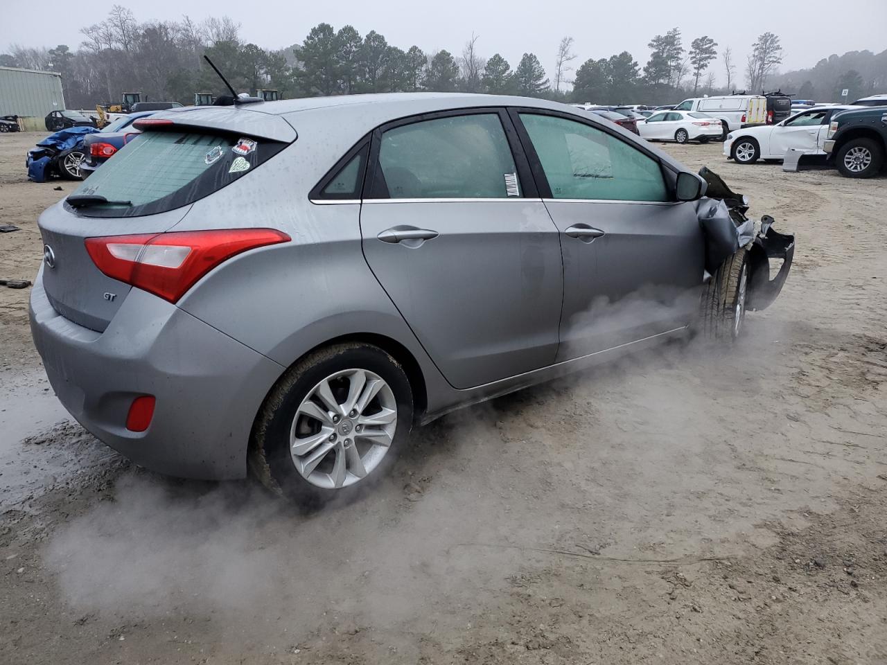 2015 Hyundai Elantra VIN KMHD35LH3FU240714 Copart auction photo, front end / side damage thumbnail 3