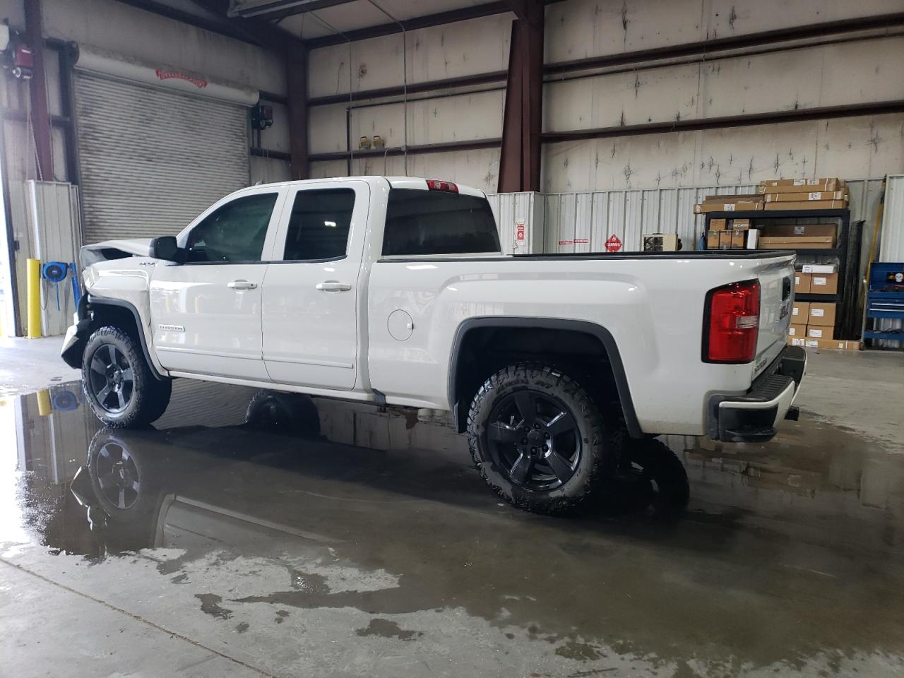 2016 GMC Sierra VIN 1GTV2LEC4GZ257205 Copart auction photo, front end damage thumbnail 2