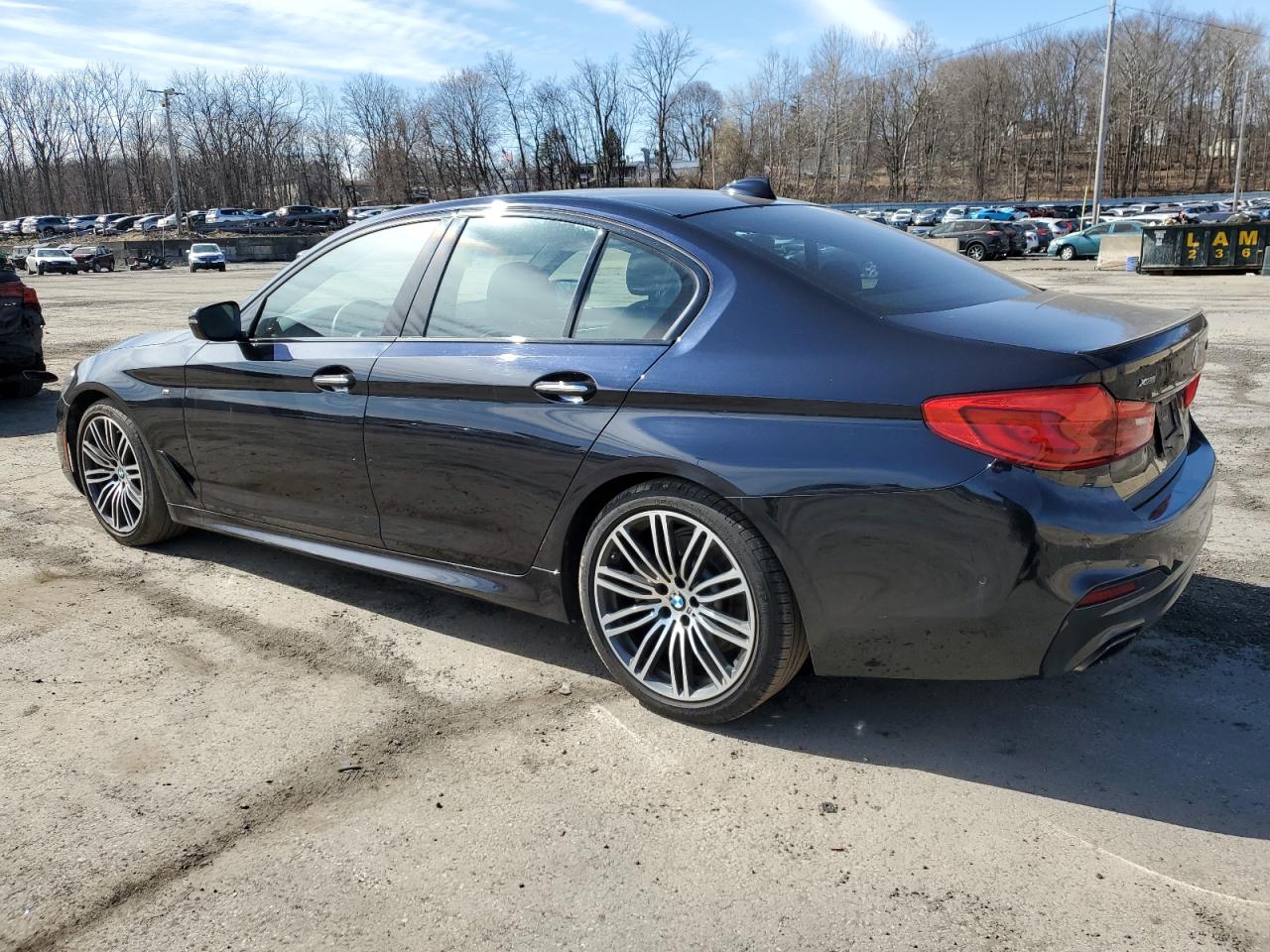 2017 BMW 5er VIN WBAJA7C31HG903970 Copart auction photo, minor dent/scratches damage thumbnail 2