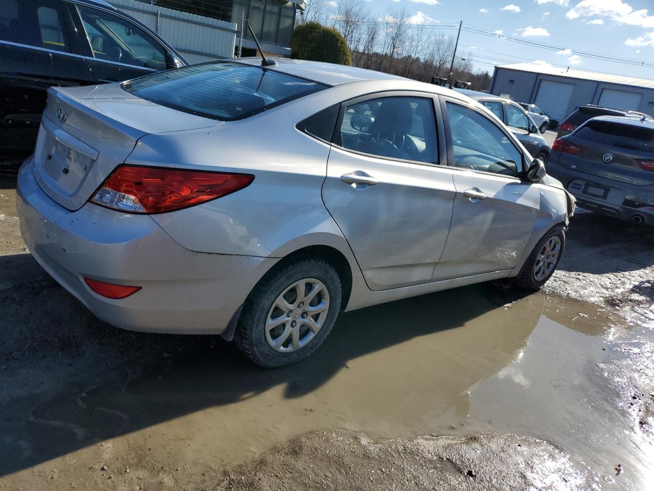 2013 Hyundai Accent VIN KMHCT4AE5DU577333 Copart auction photo, front end damage thumbnail 3