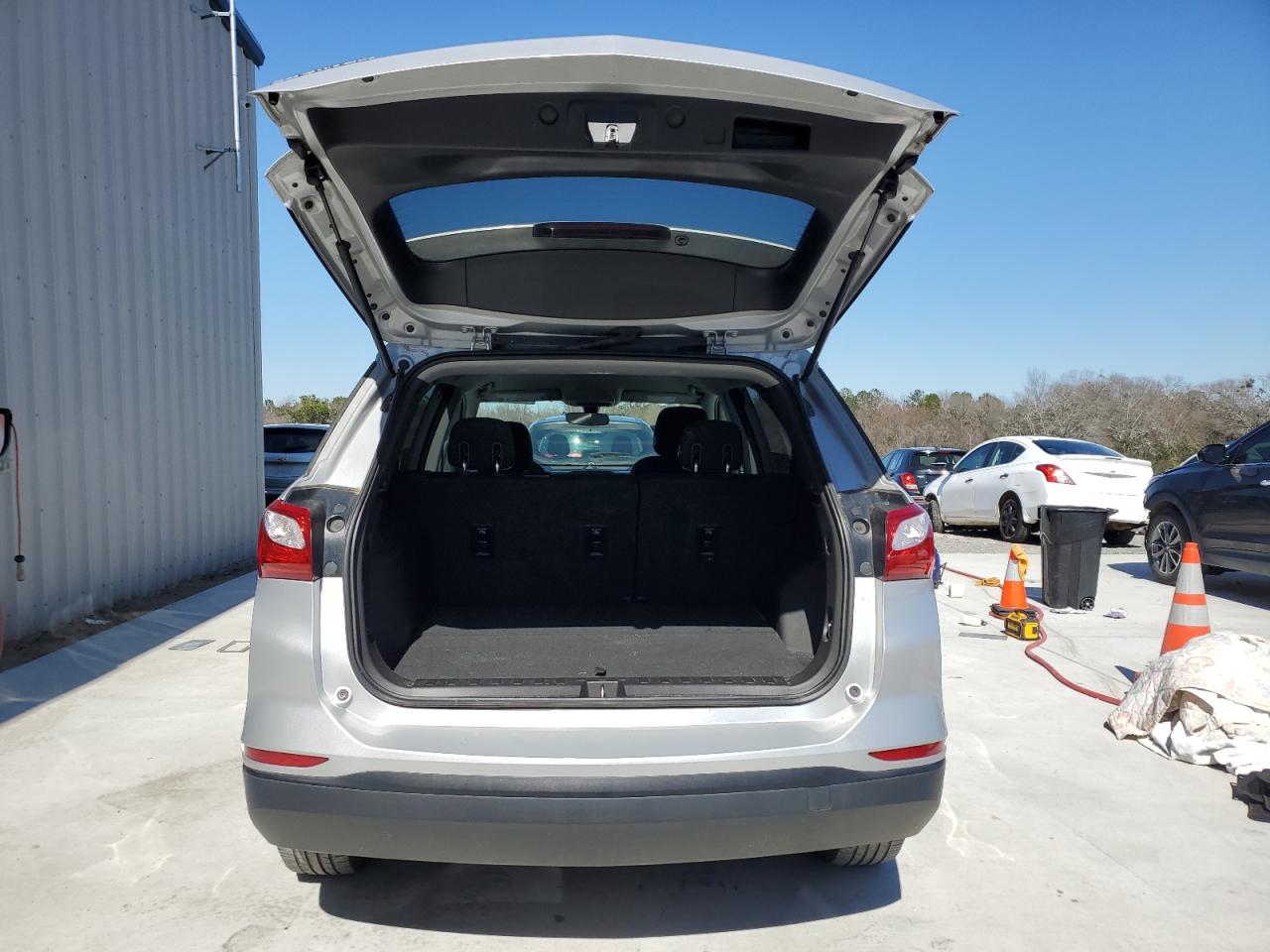 2019 Chevrolet Equinox VIN 2GNAXHEV5K6213076 Copart auction photo, front end / side damage thumbnail 6