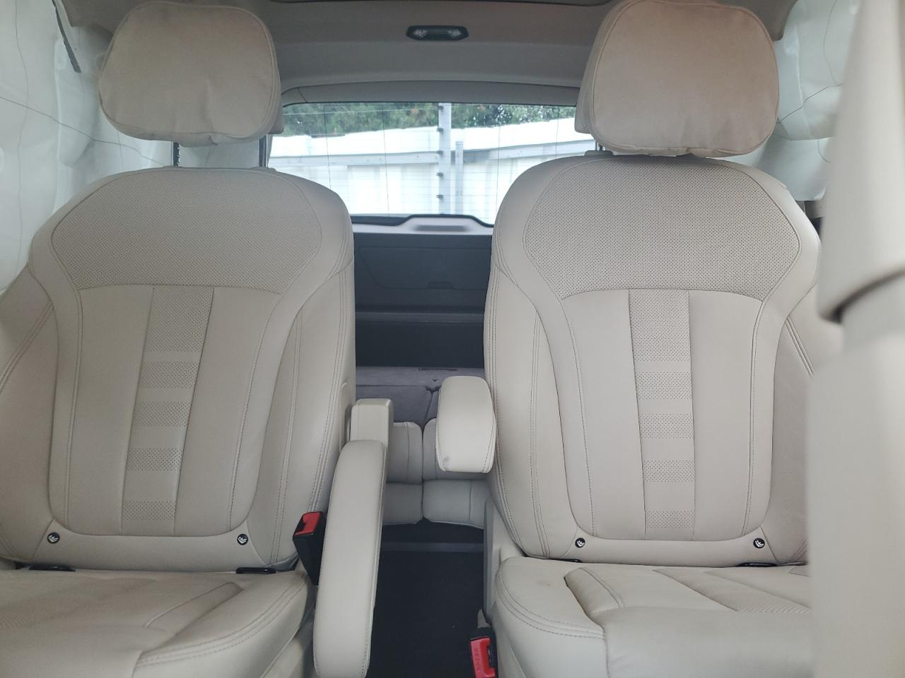 2019 BMW X7 VIN 5UXCW2C5XKL089221 Copart auction photo, front end / mechanical damage thumbnail 10
