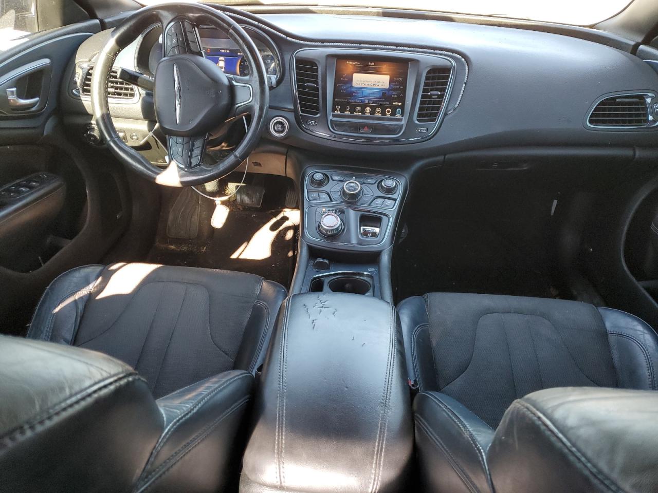 2015 Chrysler 200 VIN 1C3CCCBB4FN635470 Copart auction photo, front end / side damage thumbnail 8