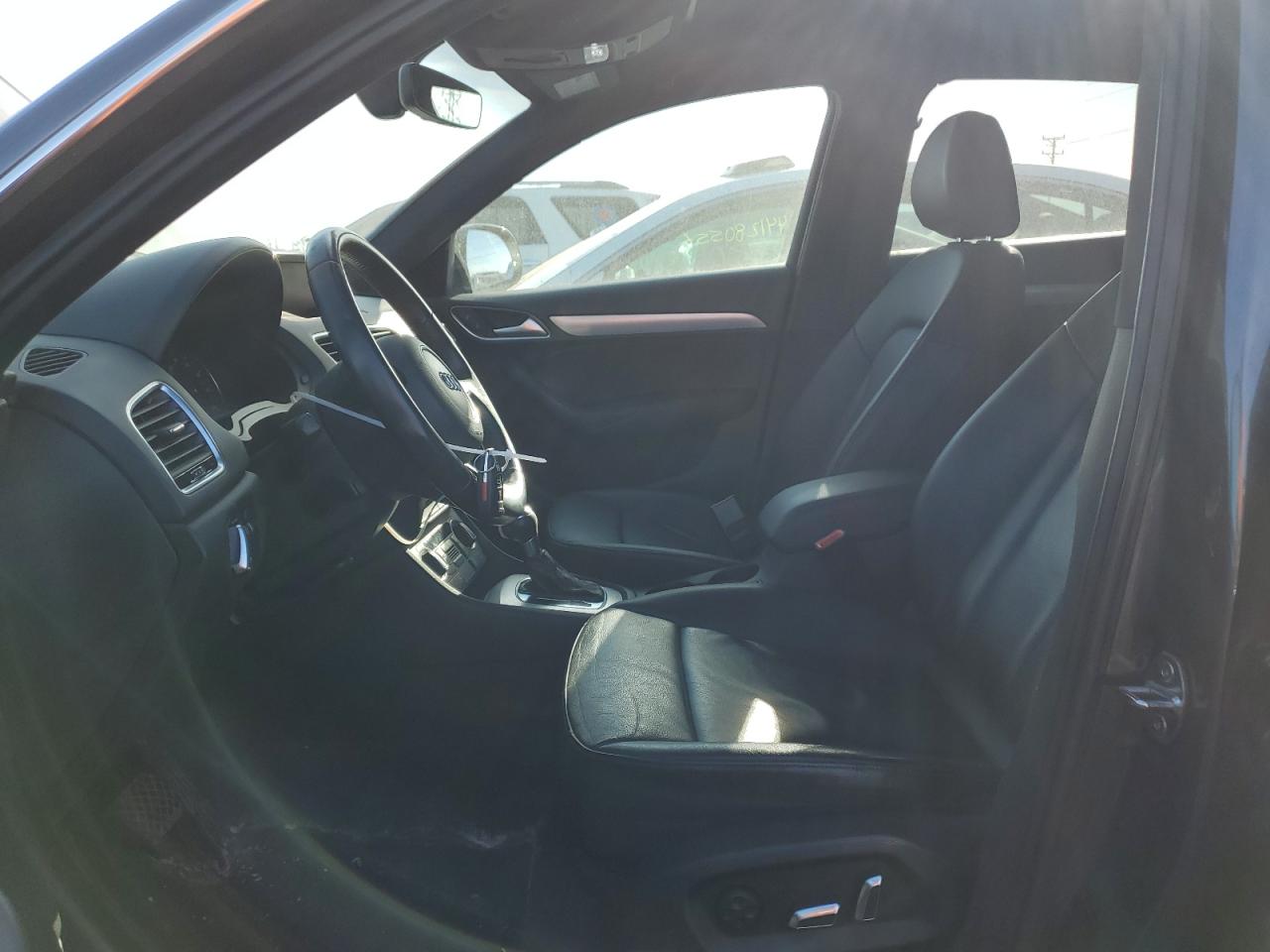 2018 Audi Q3 VIN WA1JCCFS0JR013277 Copart auction photo, rear end / minor dent/scratches damage thumbnail 7