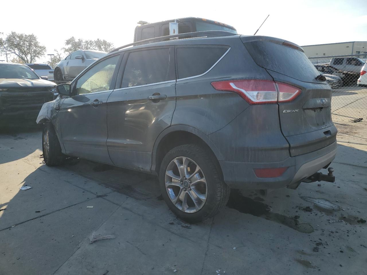 2015 Ford Escape VIN 1FMCU9GX0FUB73460 Copart auction photo, burn - engine damage thumbnail 2
