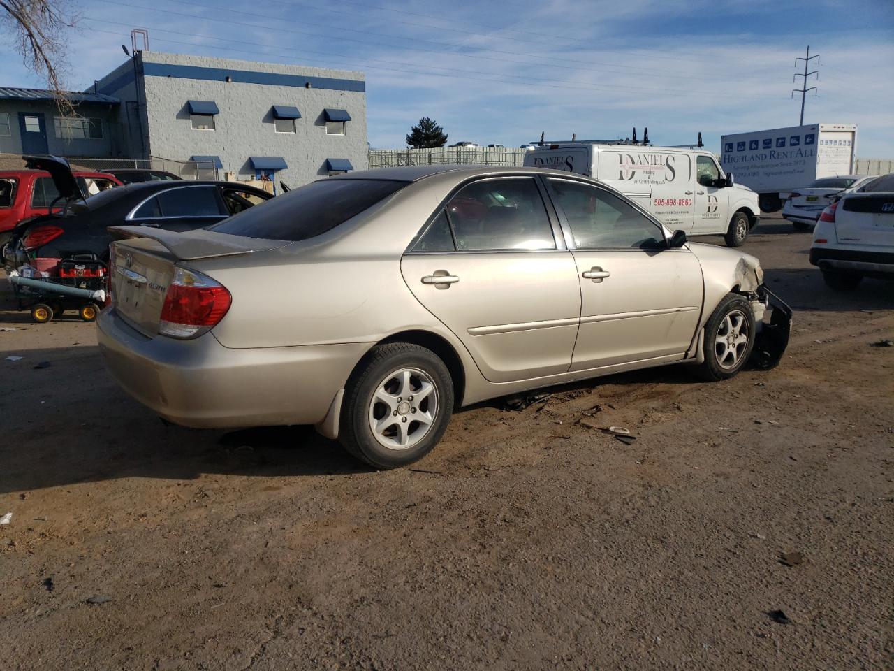 2006 Toyota Camry VIN 4T1BE32K86U133189 Copart auction photo, front end damage thumbnail 3