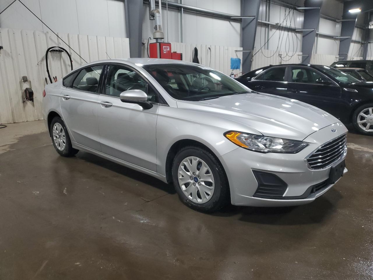 2019 Ford Fusion VIN 3FA6P0G74KR134043 Copart auction photo, rear end damage thumbnail 4