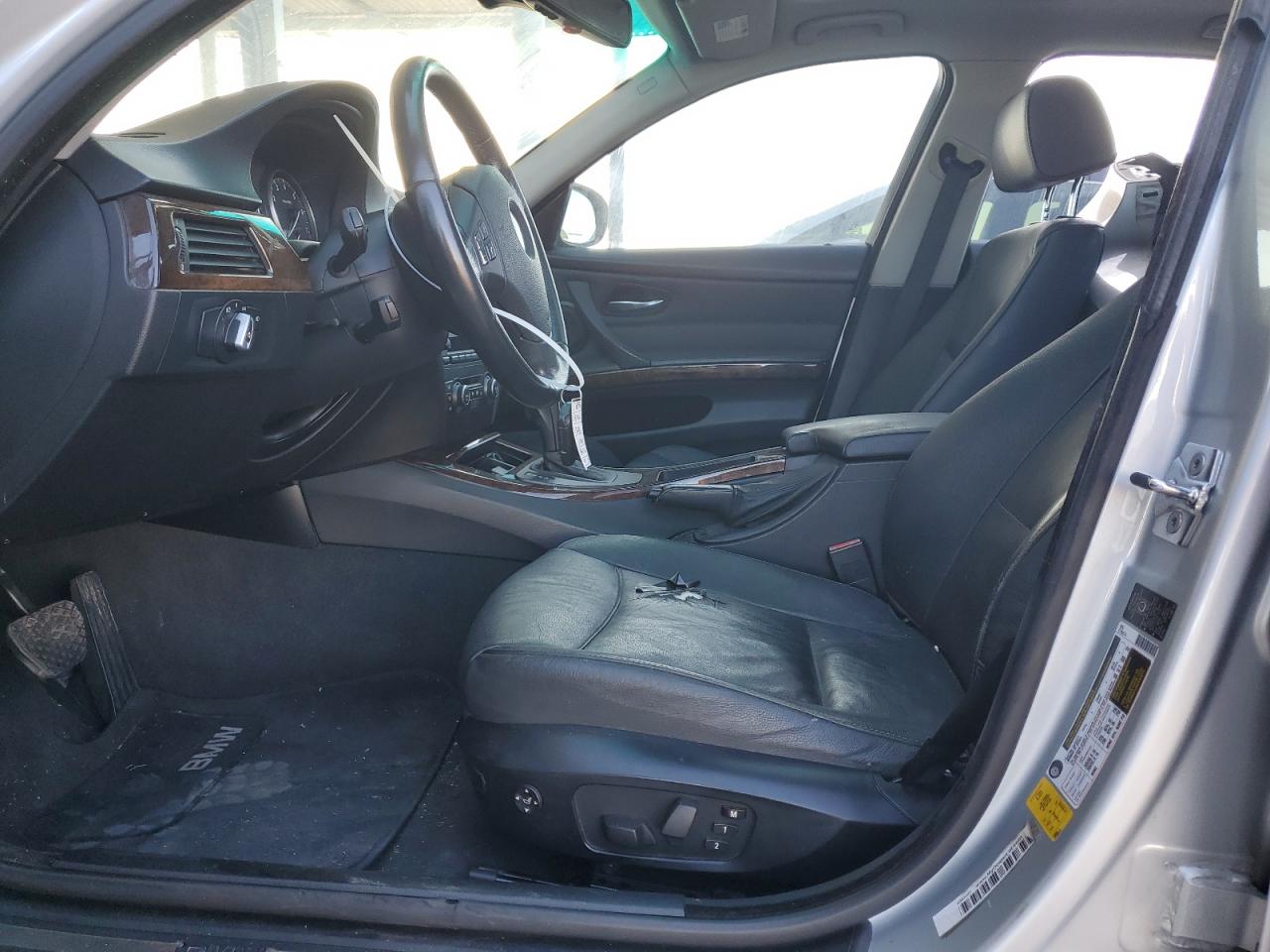 2009 BMW 3er VIN WBAPH775X9NL82617 Copart auction photo, front end / rear end damage thumbnail 7