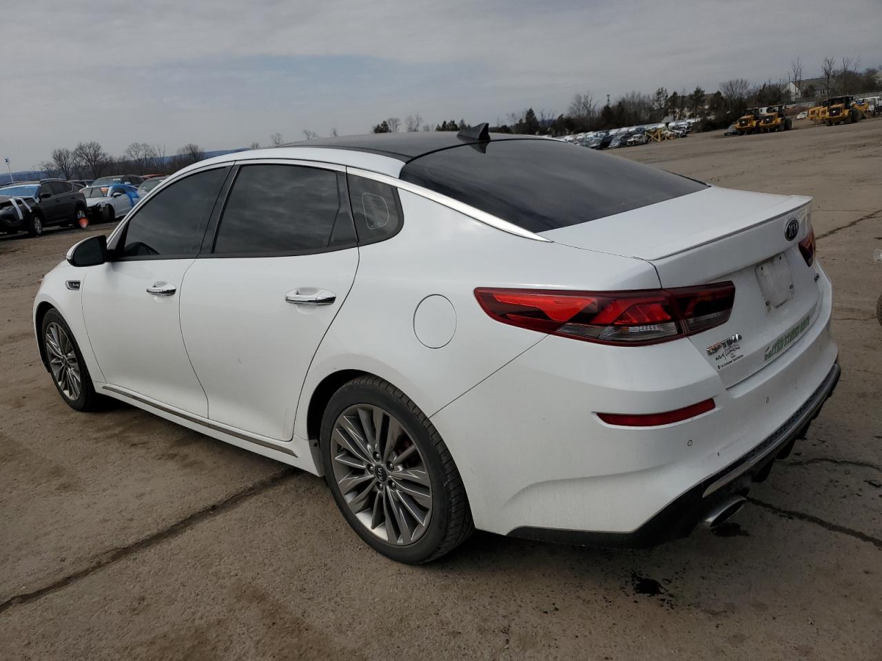 2019 KIA Optima VIN 5XXGV4L28KG325226 Copart auction photo, side damage thumbnail 2