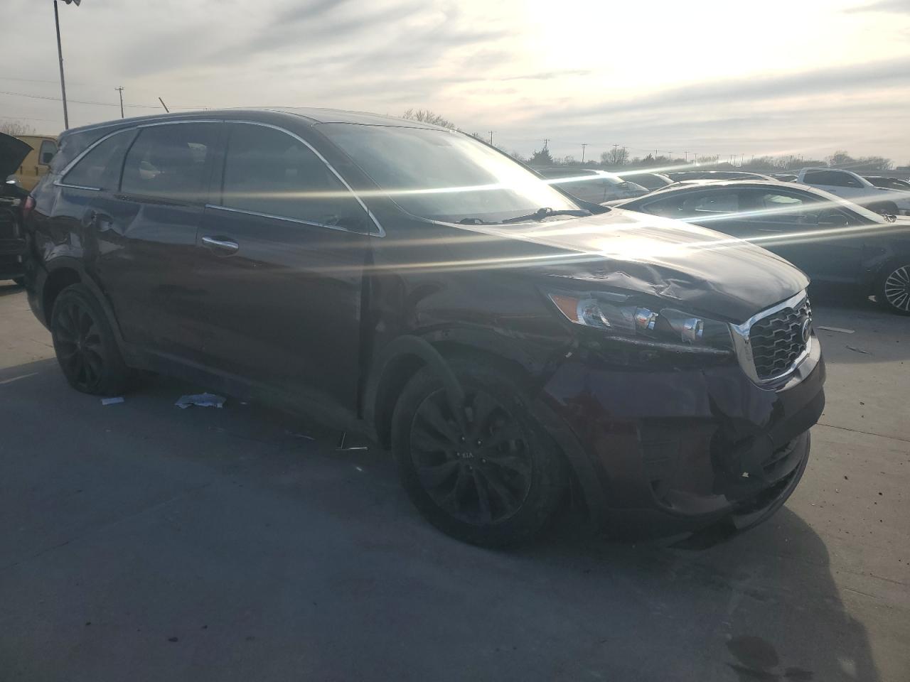 2020 KIA Sorento VIN 5XYPG4A30LG646292 Copart auction photo, all over damage thumbnail 4