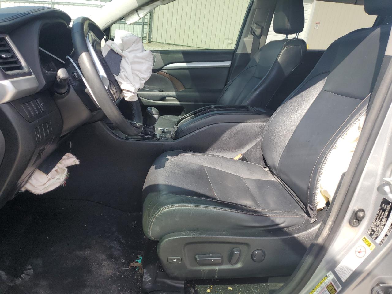 2015 Toyota Highlander VIN 5TDJKRFH4FS184512 Copart auction photo, front end damage thumbnail 7