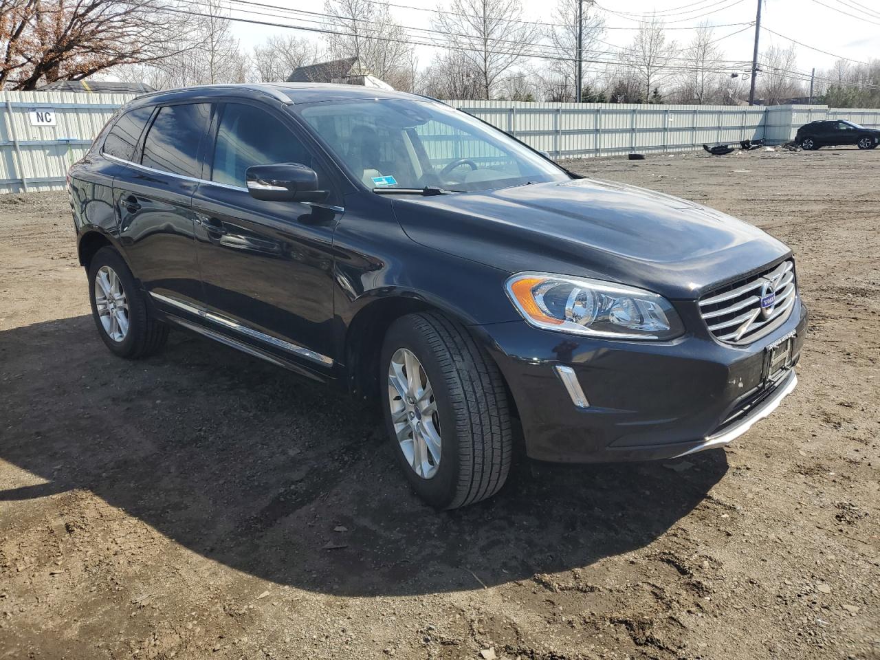 2015 Volvo XC60 VIN YV4612RK4F2706213 Copart auction photo, minor dent/scratches damage thumbnail 4