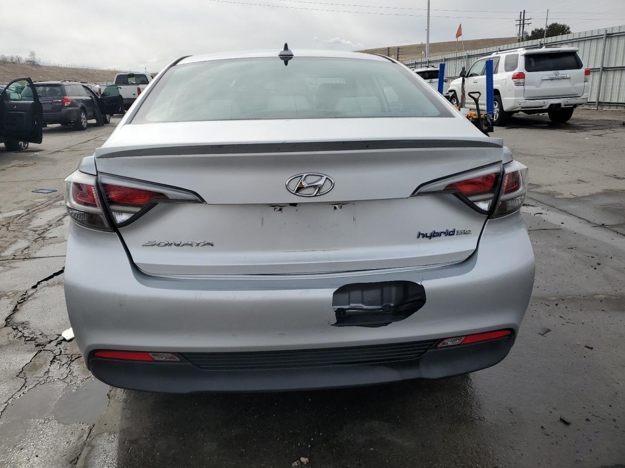 2016 Hyundai Sonata VIN KMHE24L18GA014921 Copart auction photo, front end / rear end damage thumbnail 6