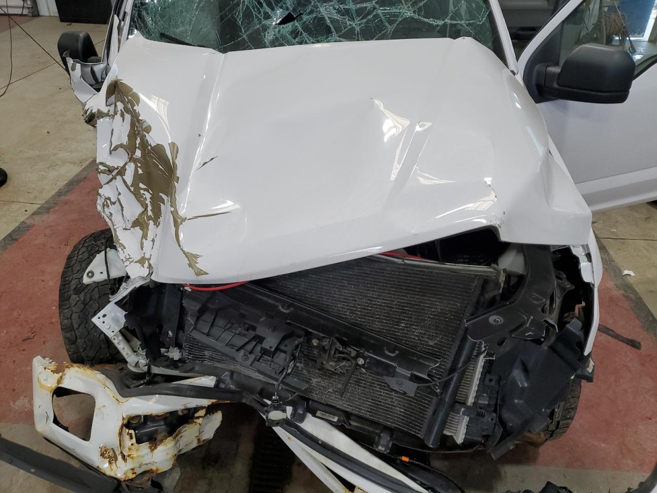 2019 Ford F-150 VIN 1FTFX1E58KKE87679 Copart auction photo, front end / side damage thumbnail 11
