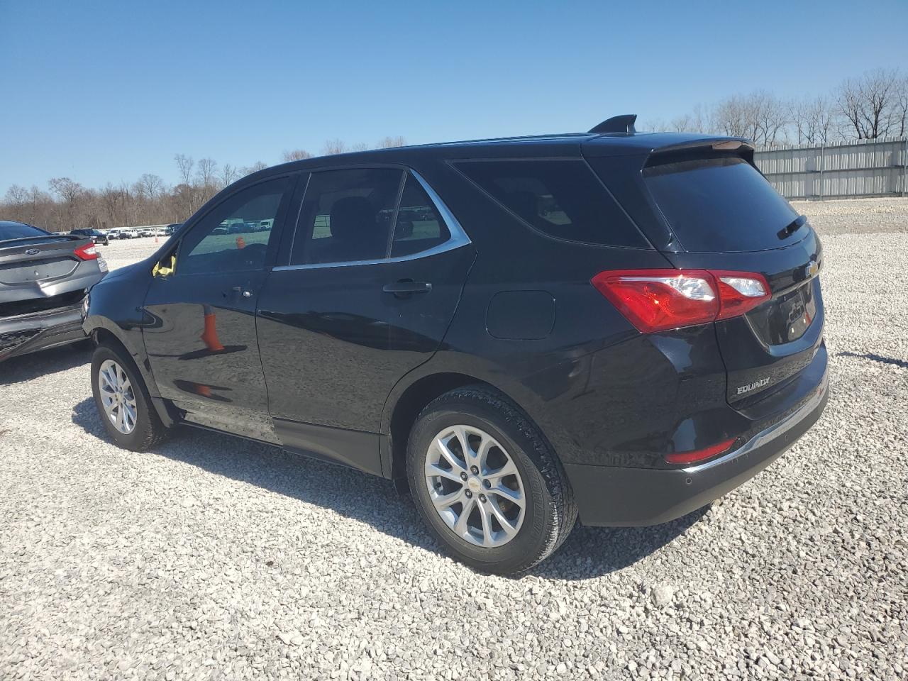 2020 Chevrolet Equinox VIN 2GNAXKEV4L6157968 Copart auction photo, front end / side damage thumbnail 2