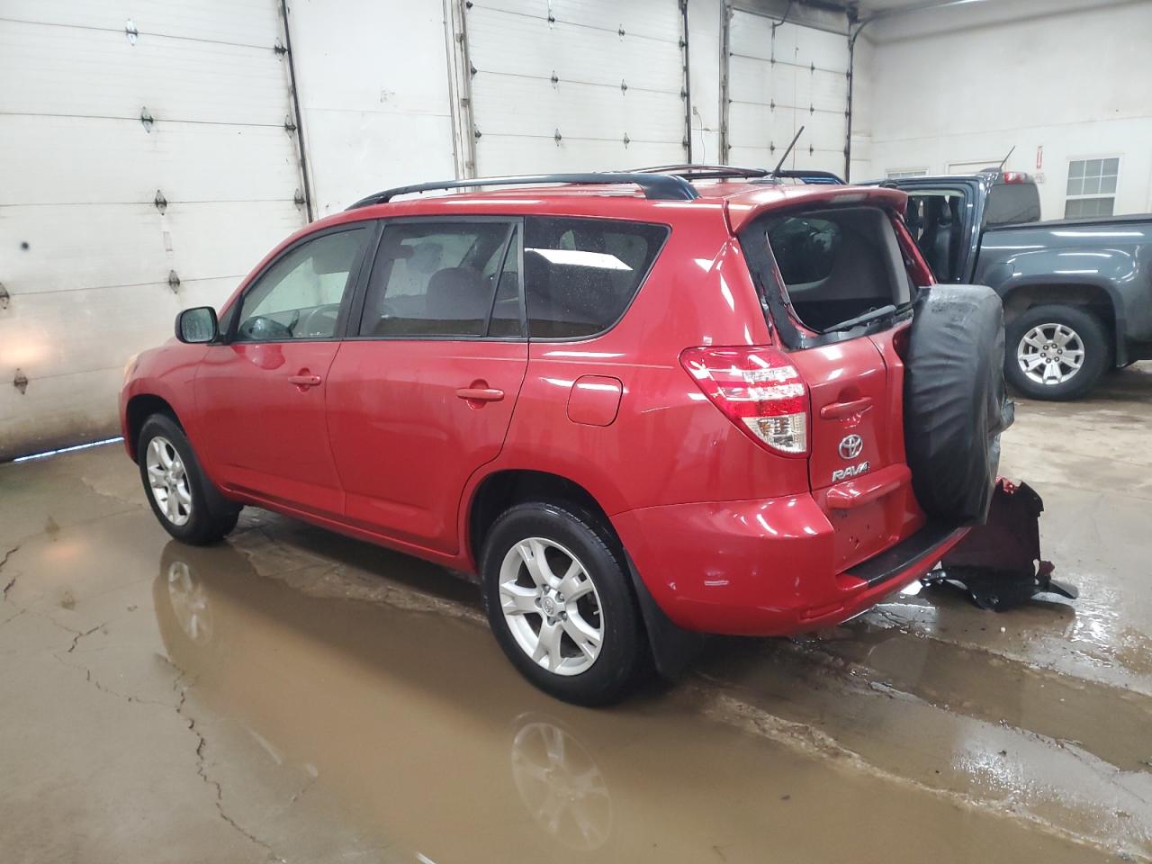 2011 Toyota RAV 4 VIN JTMBF4DV9B5039471 Copart auction photo, rear end / front end damage thumbnail 2