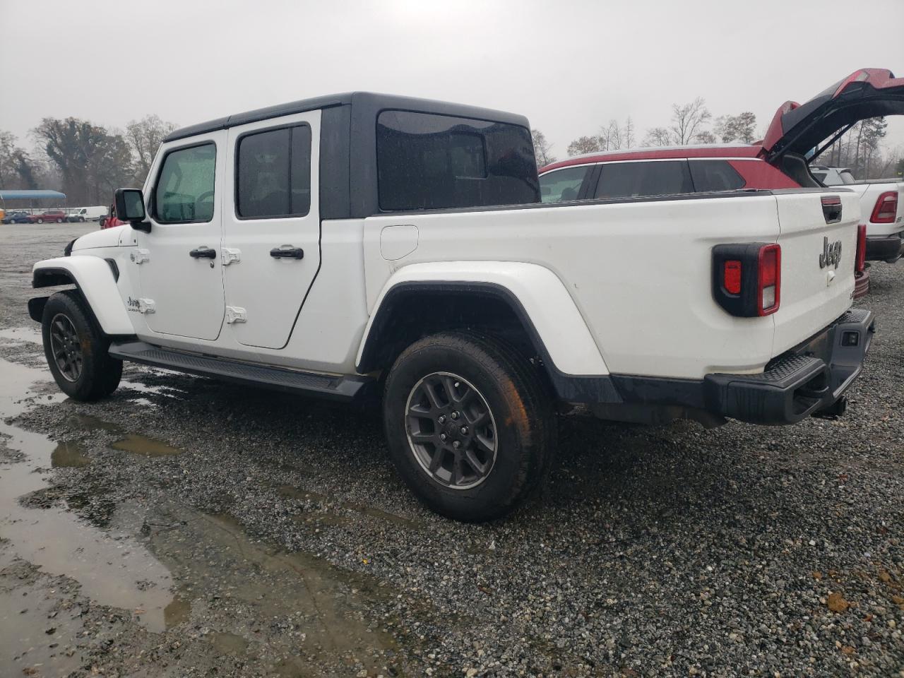 2020 Jeep Gladiator VIN 1C6HJTFG5LL182813 Copart auction photo, front end / minor dent/scratches damage thumbnail 2