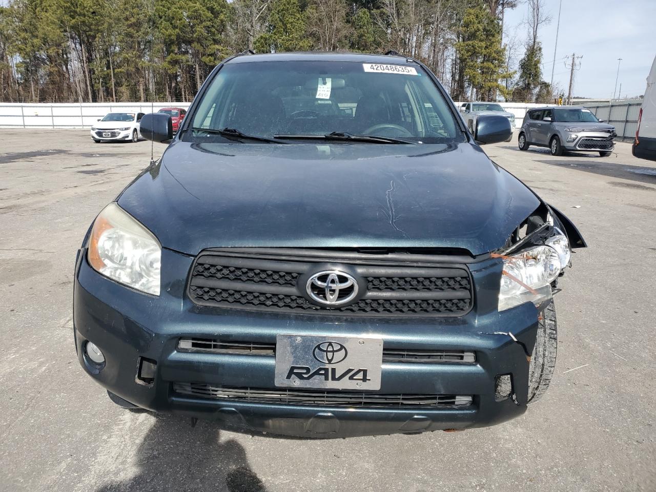 2008 Toyota RAV 4 VIN JTMZD32V685095183 Copart auction photo, front end damage thumbnail 5
