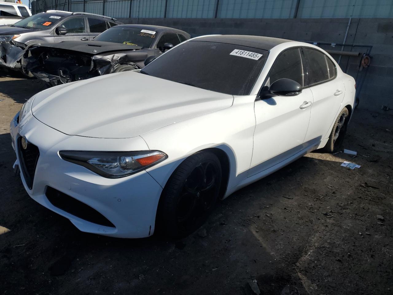 2021 Alfa Romeo Giulia VIN ZARFAMBN0M7648870