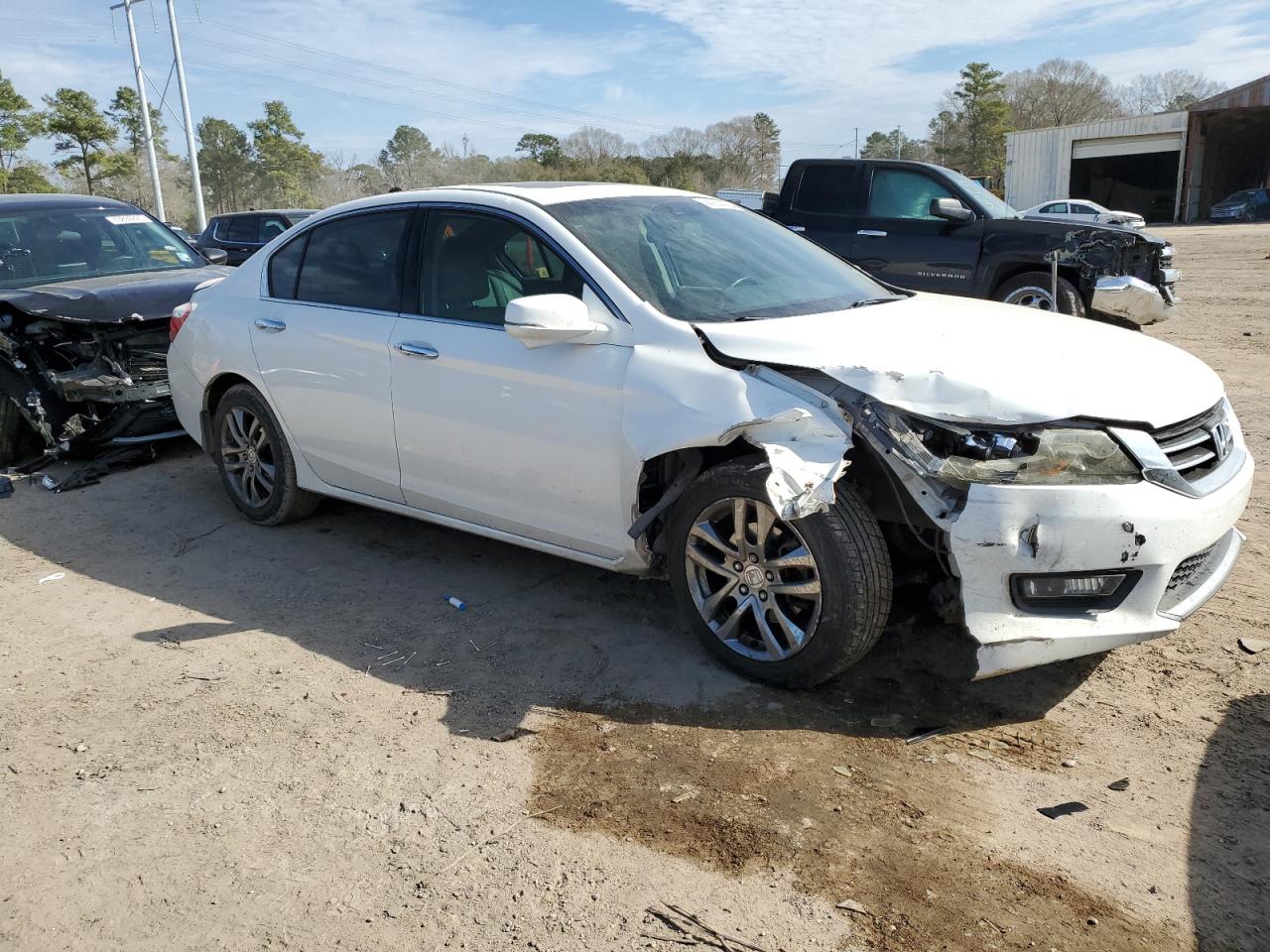 2015 Honda Accord VIN 1HGCR3F82FA002077 Copart auction photo, front end damage thumbnail 4