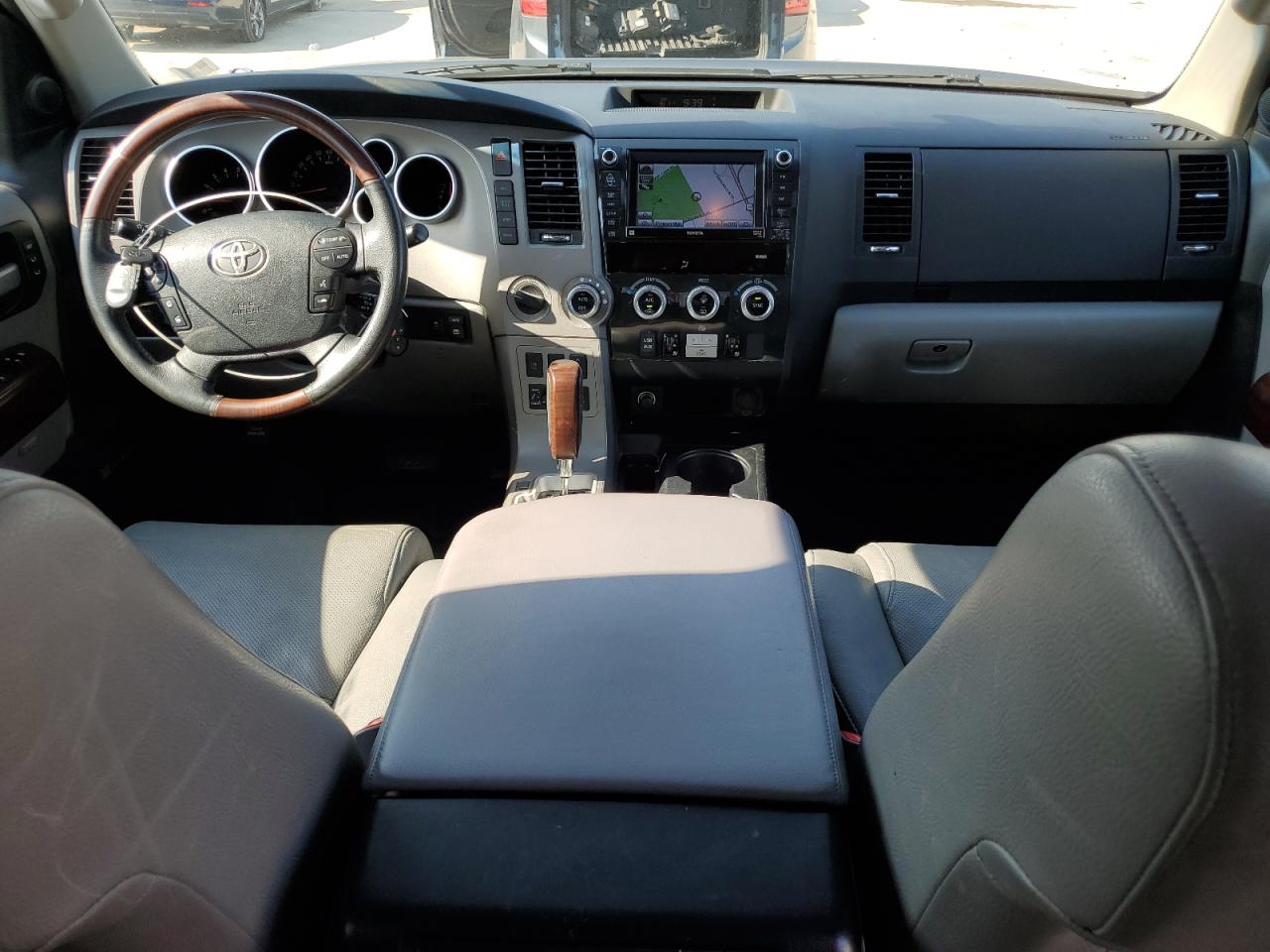 2012 Toyota Sequoia VIN 5TDDY5G17CS067282 Copart auction photo, front end damage thumbnail 8