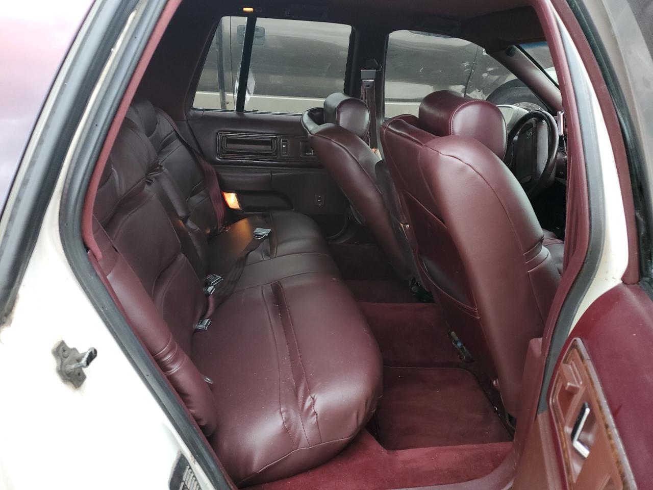 1993 Buick Roadmaster VIN 1G4BT5373PR421590 Copart auction photo, front end damage thumbnail 10