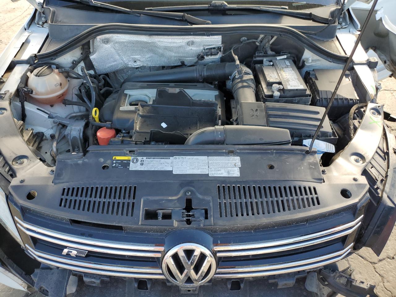 2017 Volkswagen Tiguan VIN WVGBV7AX6GW044554 Copart auction photo, hail / front end damage thumbnail 12