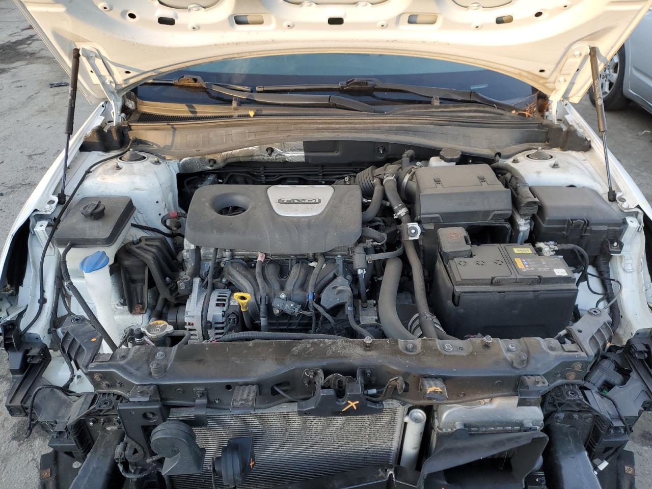 2019 KIA Optima VIN 5XXGU4L11KG332416 Copart auction photo, front end / minor dent/scratches damage thumbnail 11
