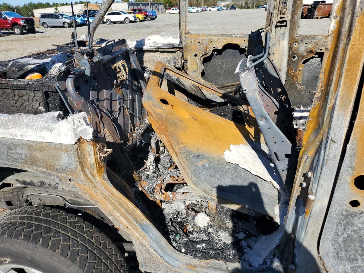 2018 Jeep Wrangler VIN 1C4BJWDG2JL871305 Copart auction photo, burn damage thumbnail 10