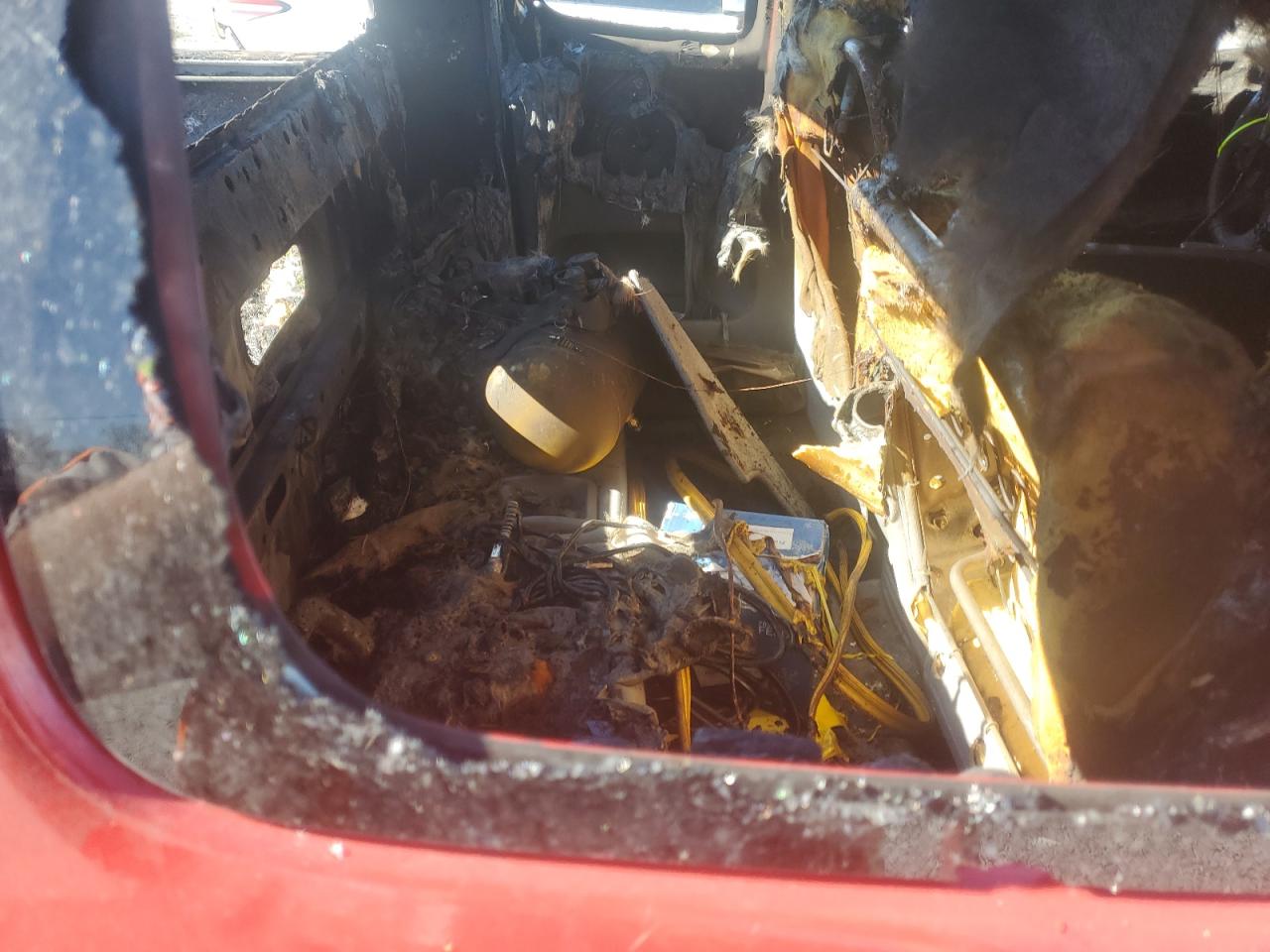 2006 Toyota Tacoma VIN 5TEUU42N86Z182500 Copart auction photo, burn damage thumbnail 11