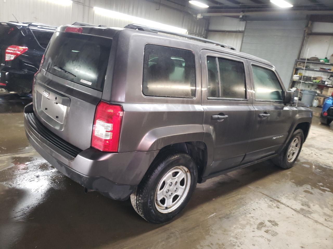 2016 Jeep Liberty (Patriot) VIN 1C4NJPBA3GD787594 Copart auction photo, normal wear damage thumbnail 3