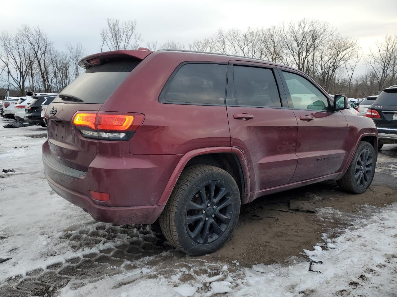 2018 Jeep Grand Cherokee VIN 1C4RJFAG2JC500969 Copart auction photo, side damage thumbnail 3