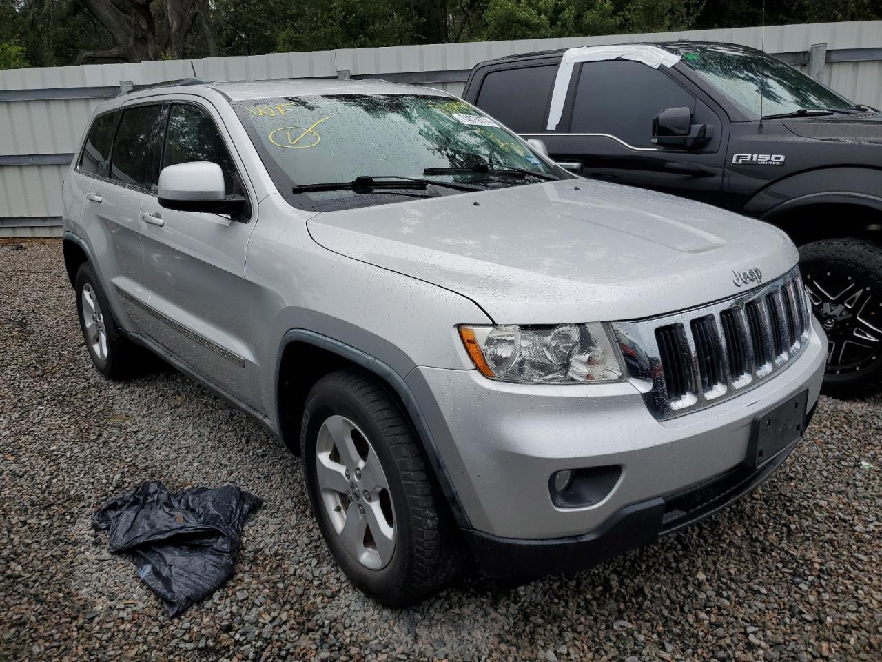 2011 Jeep Grand Cherokee VIN 1J4RS4GG7BC709841 Copart auction photo, water/flood damage thumbnail 4