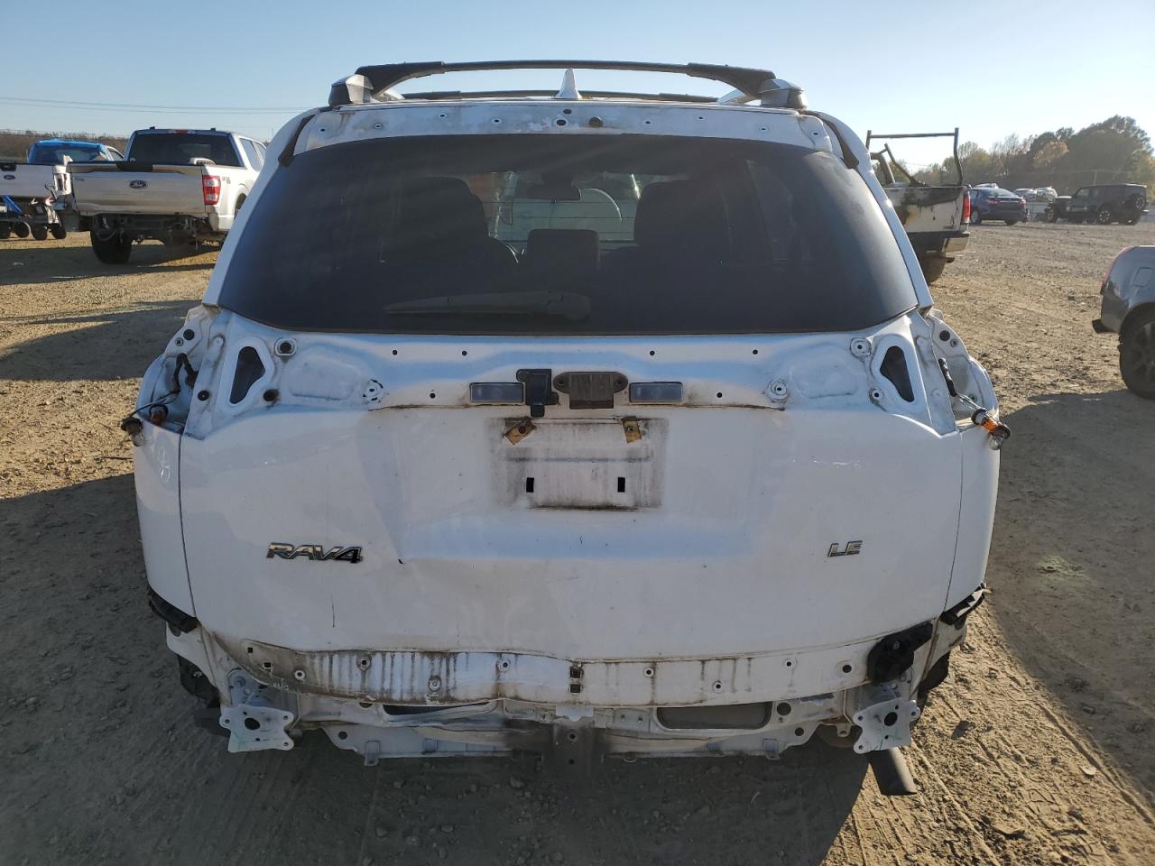 2018 Toyota RAV 4 VIN 2T3ZFREV3JW464279 Copart auction photo, rear end / minor dent/scratches damage thumbnail 6