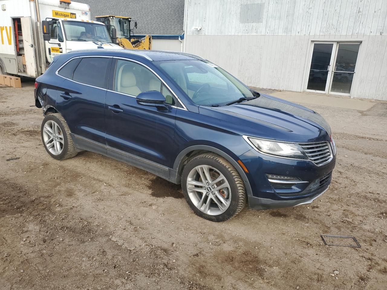 2017 Lincoln MKC VIN 5LMCJ3D94HUL61670 Copart auction photo, rear end damage thumbnail 4