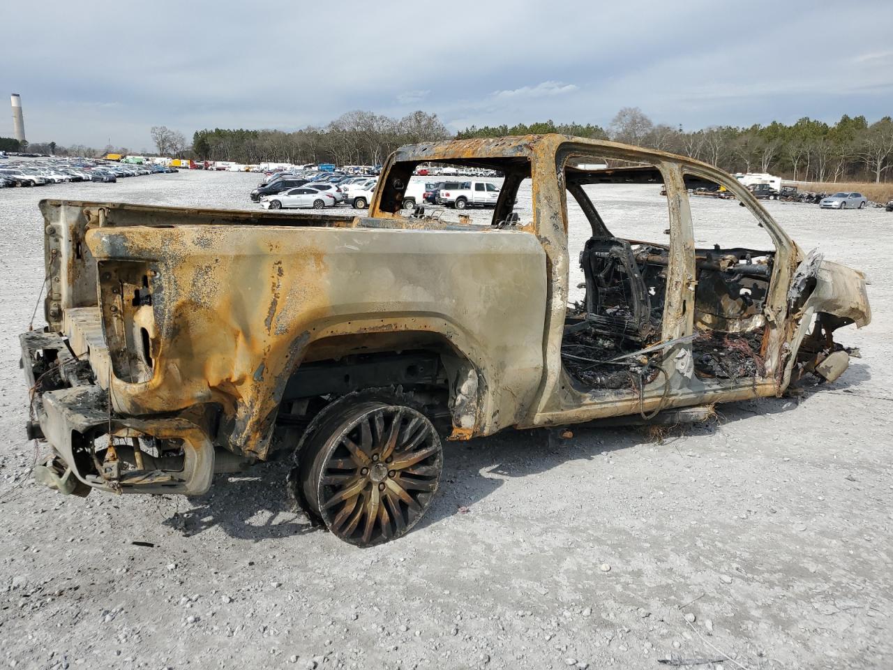 2019 GMC Sierra VIN 1GTU9FELXKZ164433 Copart auction photo, burn damage thumbnail 3