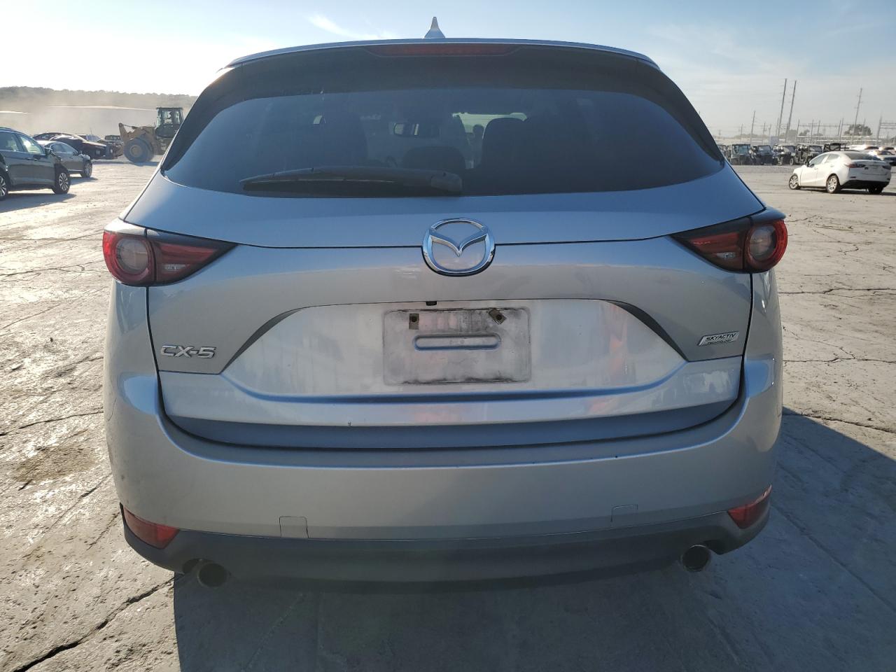 2018 Mazda CX-5 VIN JM3KFADM5J0350467 Copart auction photo, front end / side damage thumbnail 6
