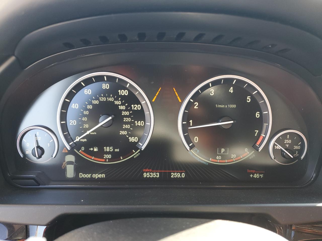 2015 BMW X5 VIN 5UXKR6C59F0J76464 Copart auction photo, water/flood / minor dent/scratches damage thumbnail 9