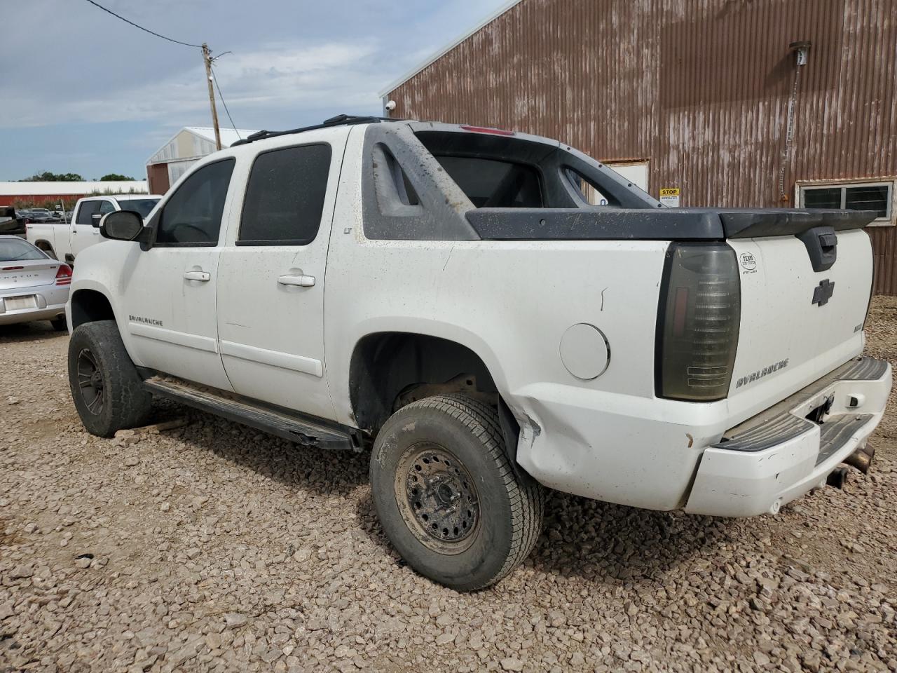 2008 Chevrolet Avalanche VIN 3GNFK123X8G276413 Copart auction photo, side / minor dent/scratches damage thumbnail 2