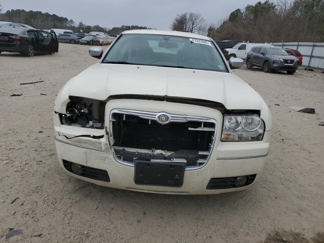 2006 Chrysler 300 VIN 2C3KA53G06H232330 Copart auction photo, all over damage thumbnail 5