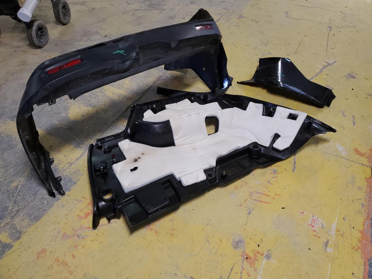2019 GMC Acadia VIN 1GKKNKLA4KZ141151 Copart auction photo, undercarriage / rear end damage thumbnail 13