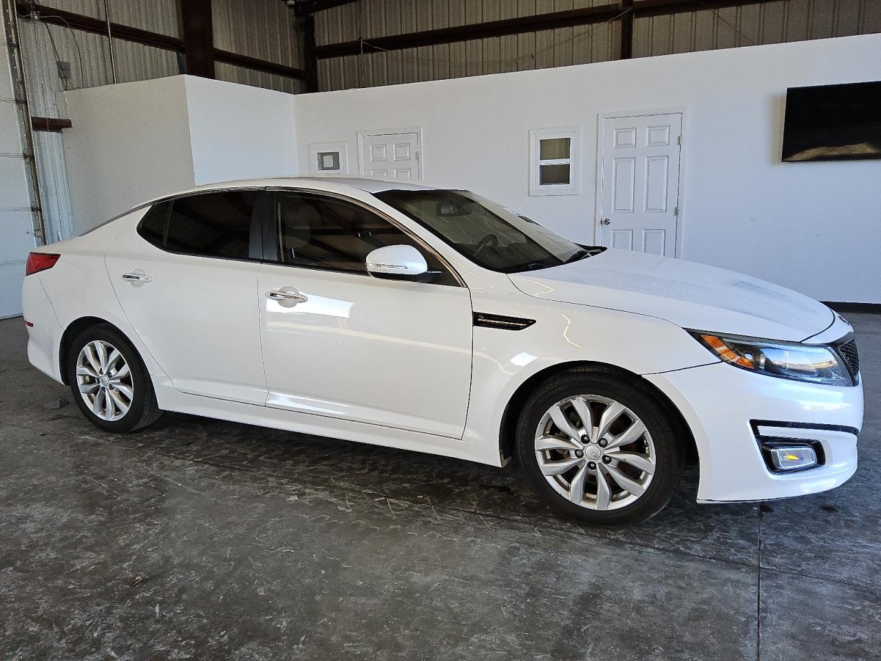 2015 KIA Optima VIN 5XXGN4A75FG515067 Copart auction photo, normal wear damage thumbnail 4