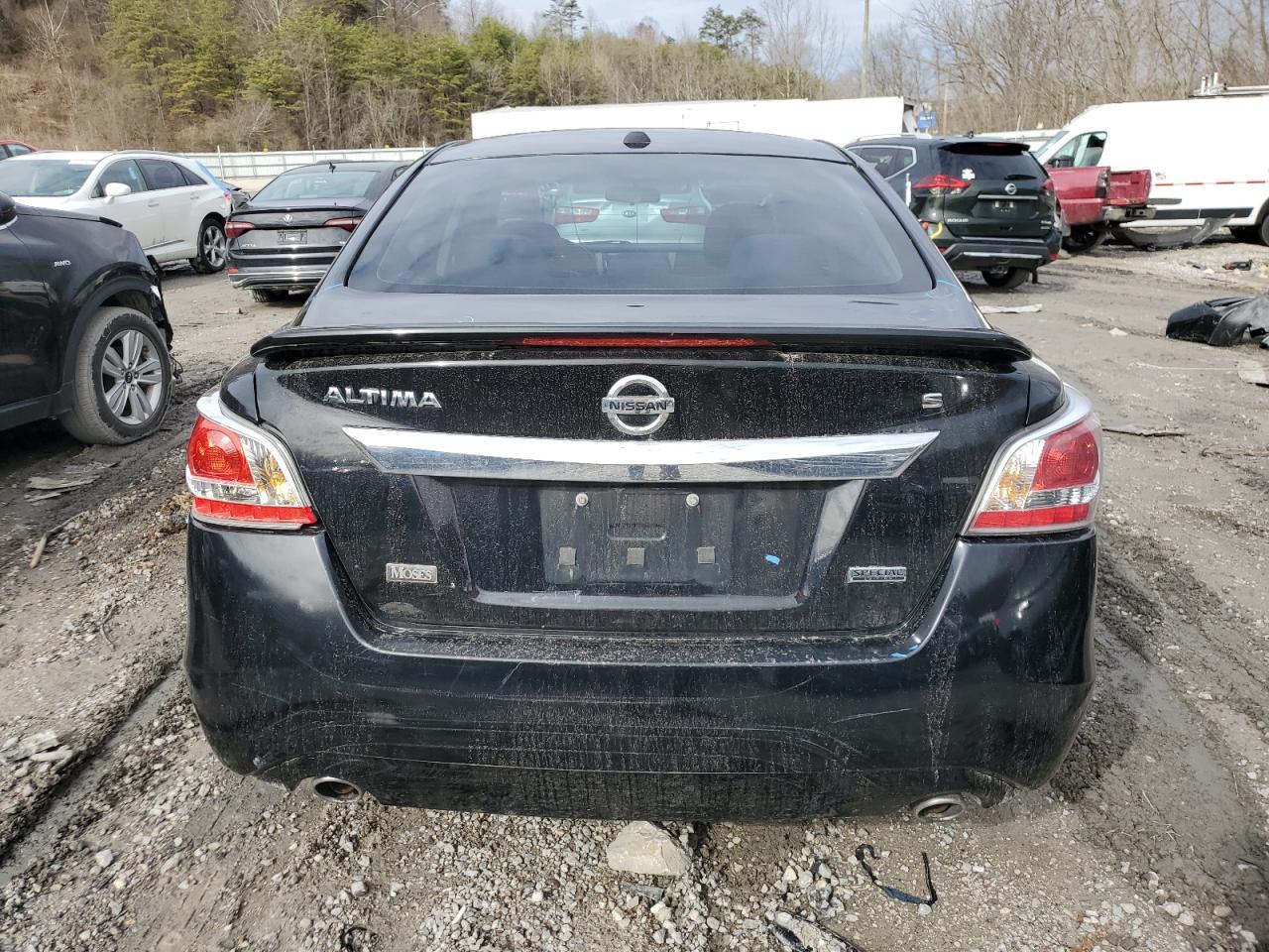 2015 Nissan Altima VIN 1N4AL3AP8FC476390 Copart auction photo, minor dent/scratches damage thumbnail 6