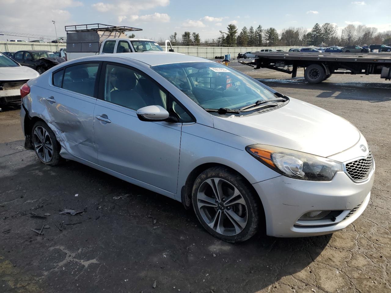 2016 KIA Forte VIN KNAFX4A87G5502287 Copart auction photo, side / rear end damage thumbnail 4