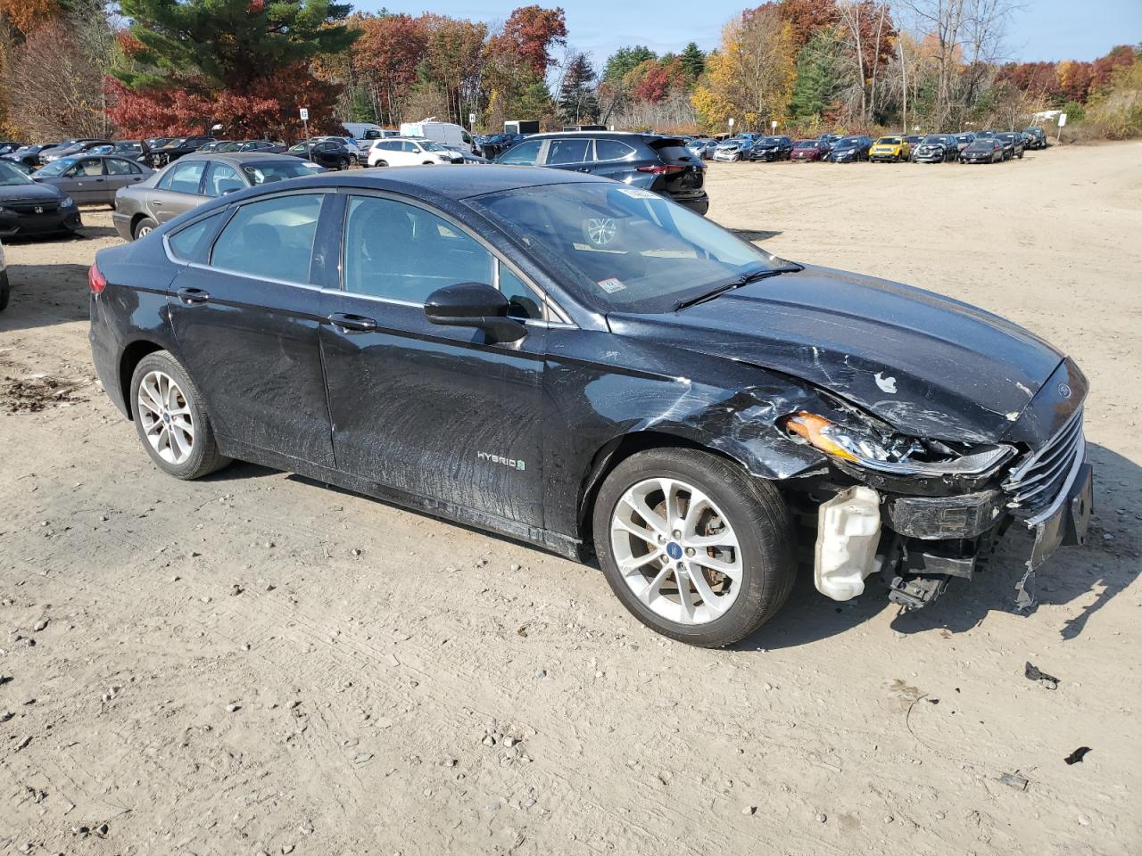 2019 Ford Fusion VIN 3FA6P0LU0KR126033 Copart auction photo, front end / side damage thumbnail 4