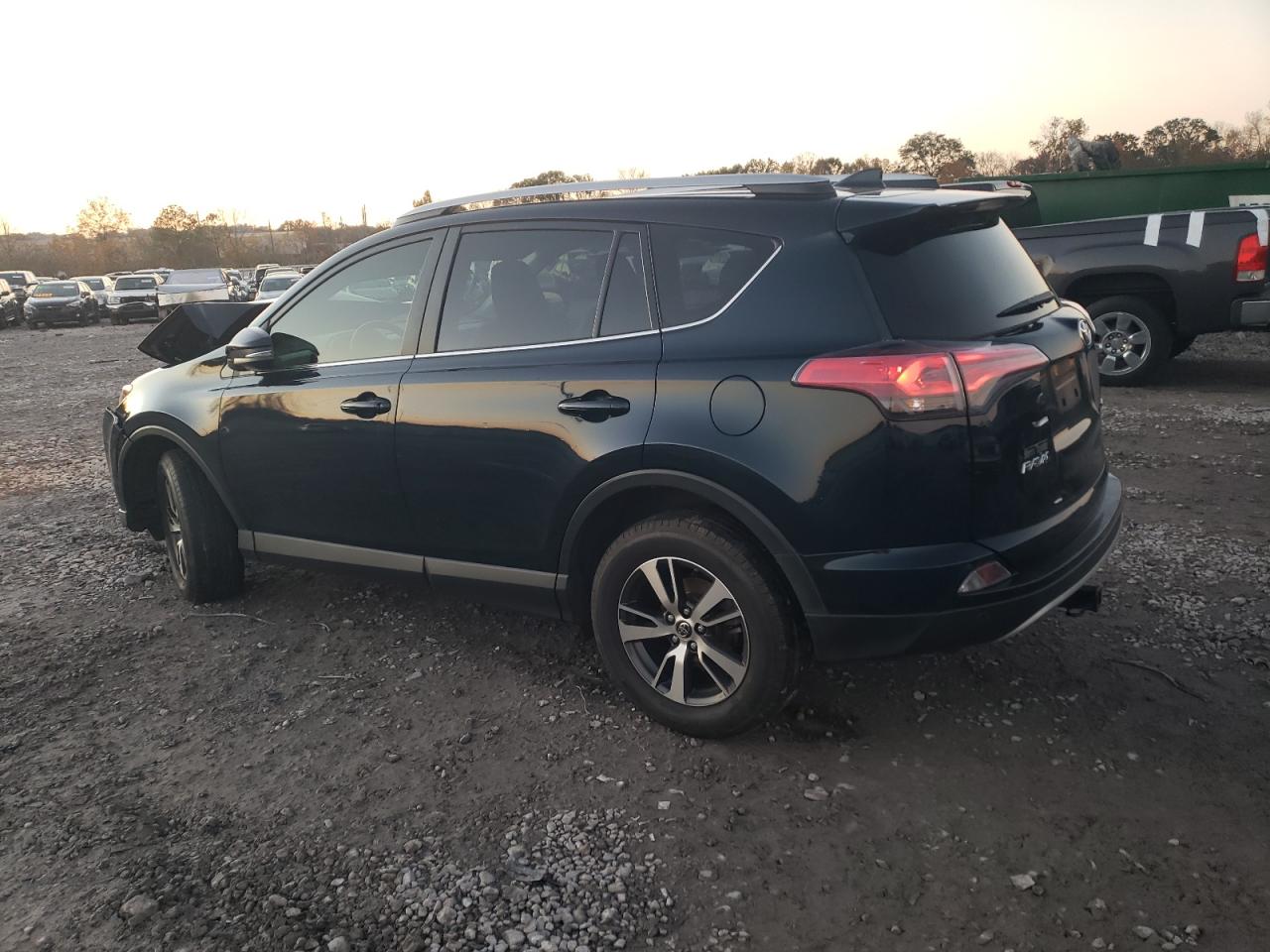 2018 Toyota RAV 4 VIN JTMWFREV7JJ161300 Copart auction photo, front end damage thumbnail 2