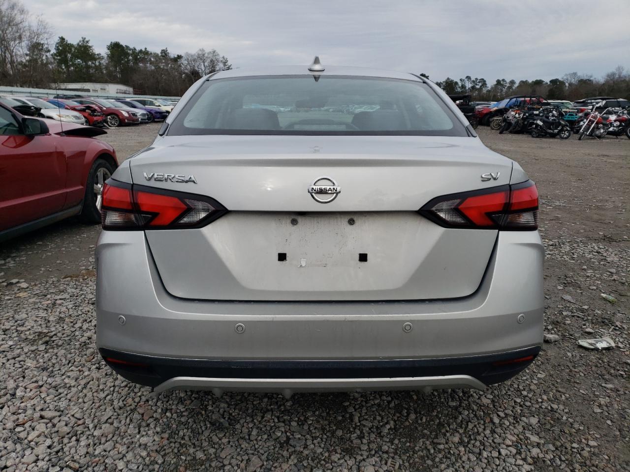 2021 Nissan Versa VIN 3N1CN8EV5ML833791 Copart auction photo, front end / side damage thumbnail 6