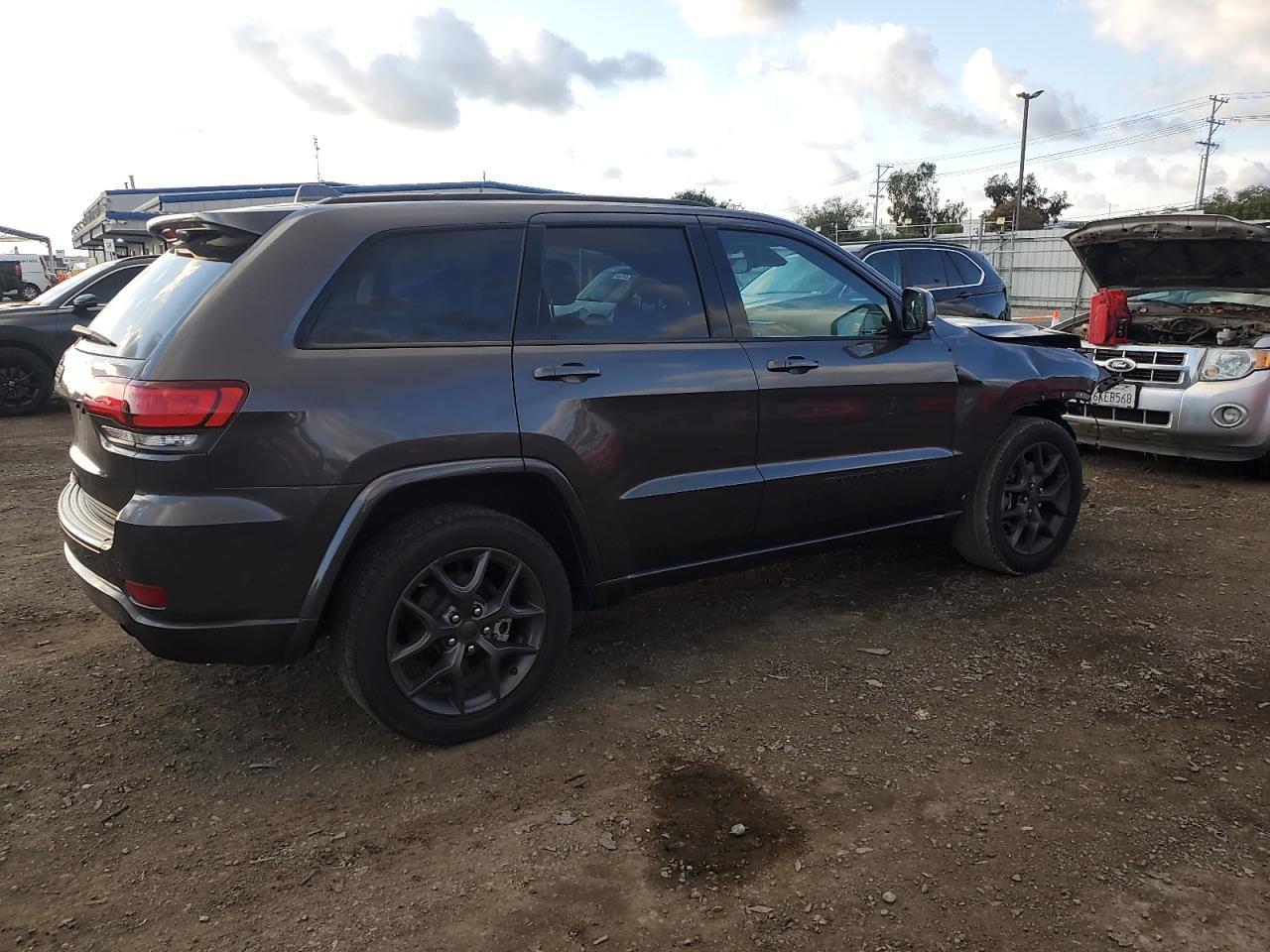 2021 Jeep Grand Cherokee VIN 1C4RJEBG6MC595811 Copart auction photo, front end damage thumbnail 3